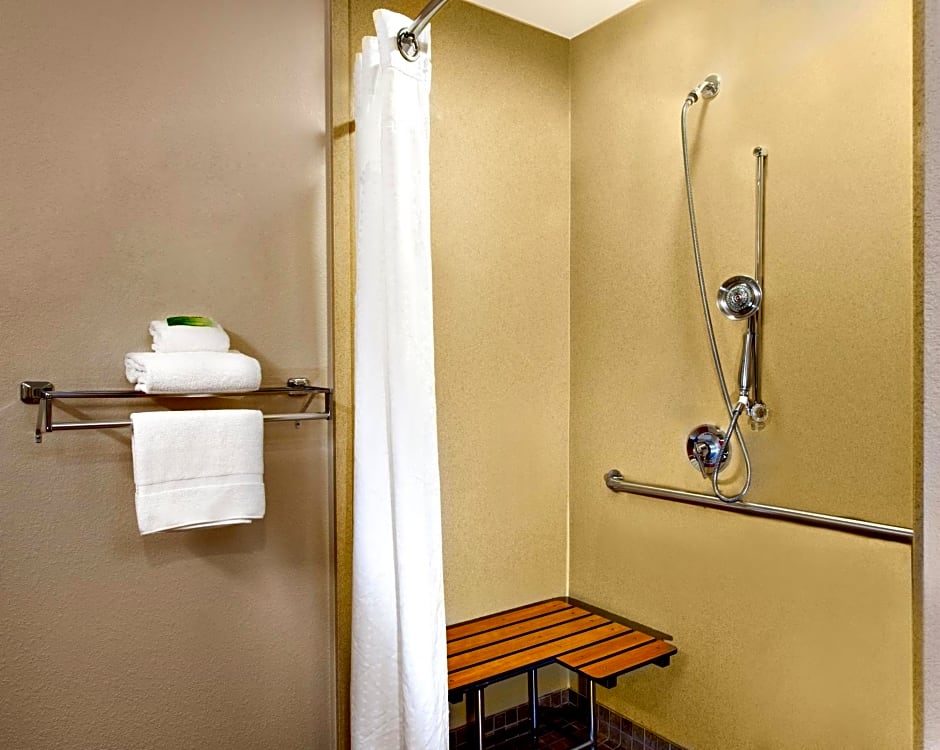 Holiday Inn Express Hotel & Suites Inverness By IHG