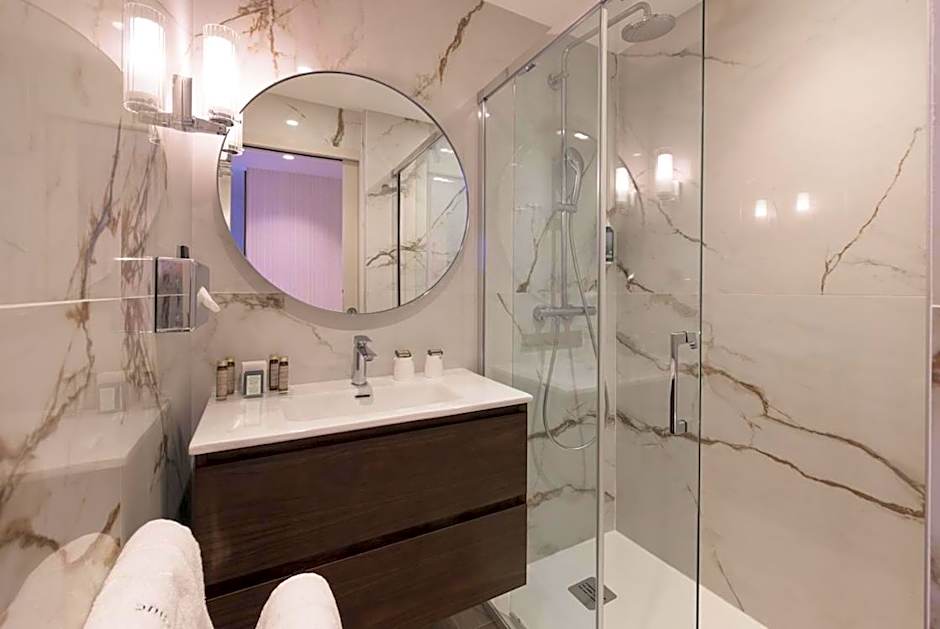 Hotel Tourisme Avenue