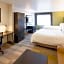 Holiday Inn Express Hotel & Suites Le Mars
