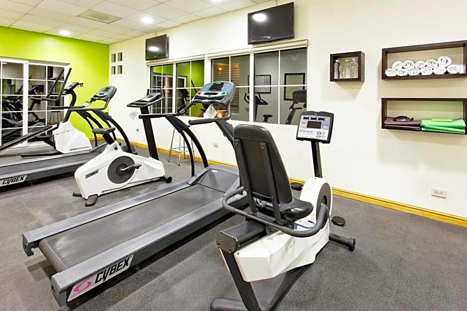 Holiday Inn Express Monterrey Galerias-San Jeronimo By IHG