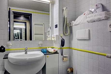 Economy Double or Twin Room