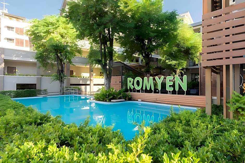 Romyen Garden Place