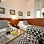 Crystal Suites Old Town