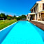 Villa Barcares Gran for 10, pool, gym and close to beach