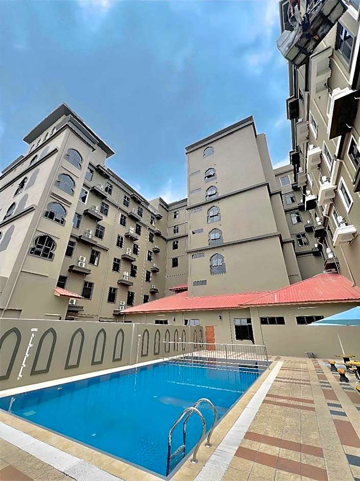 The Grand Puteri Hotel