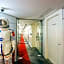 Planet Hotel