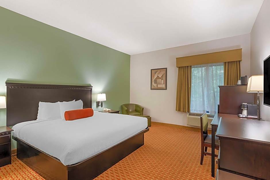 BEST WESTERN PLUS HOPEWELL FORT LEE