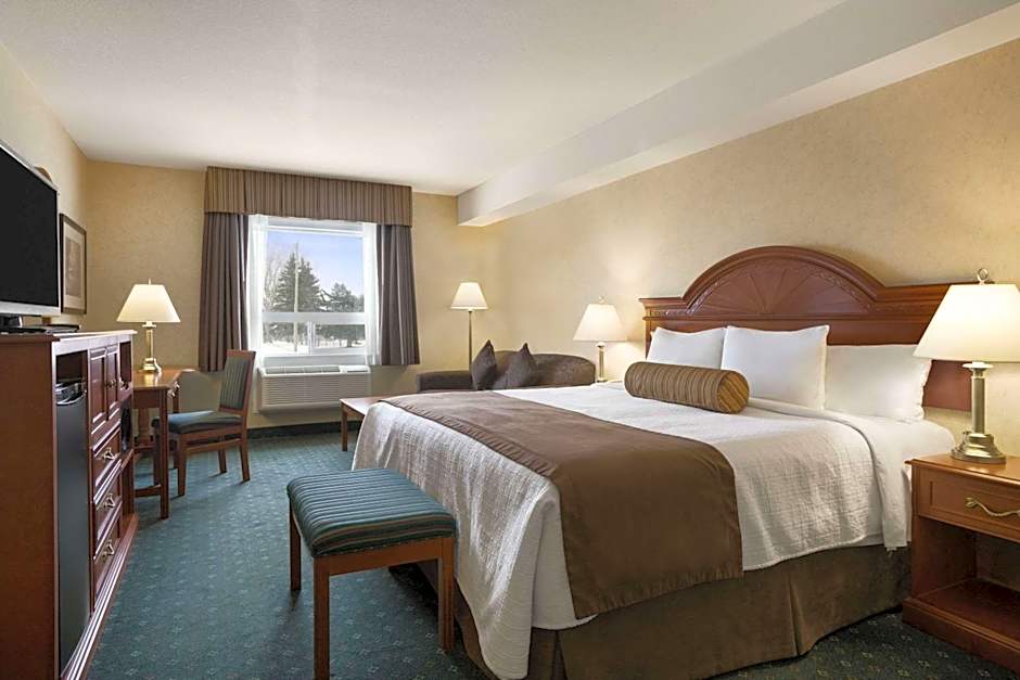 Travelodge by Wyndham Strathmore