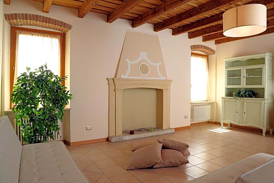 Residence Borgo Mondragon