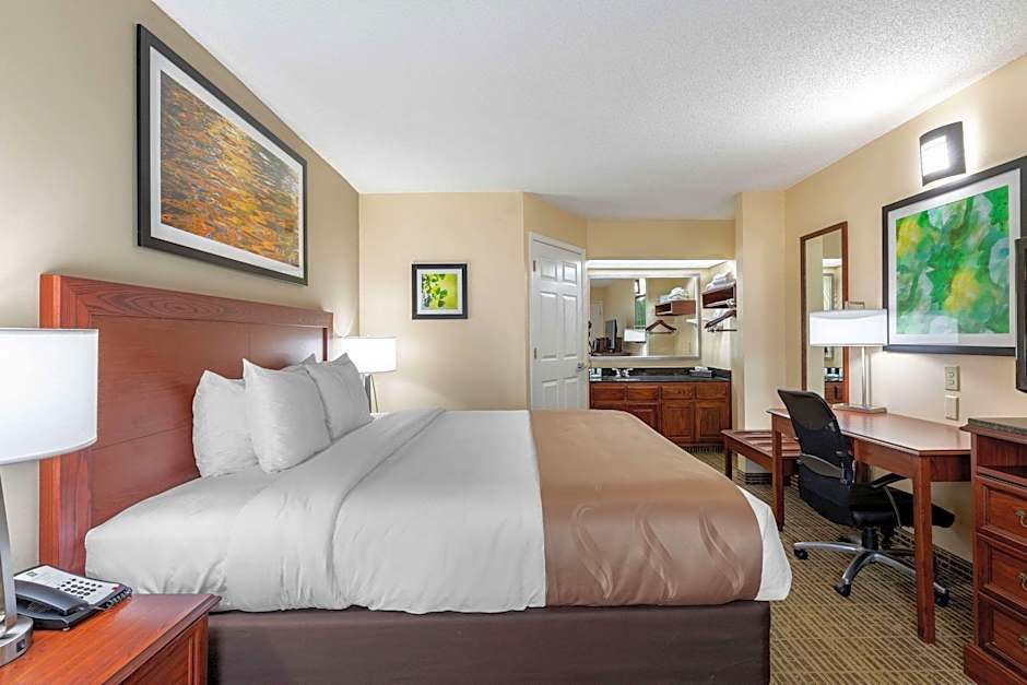 Photo 1 of 1 of 1 Double Bed, Accessible