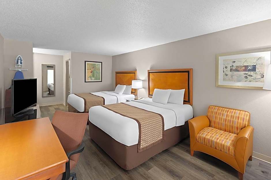 Baymont by Wyndham Knoxville I-75