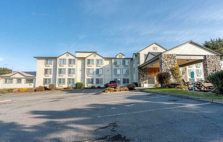 The Ashley Inn & Suites