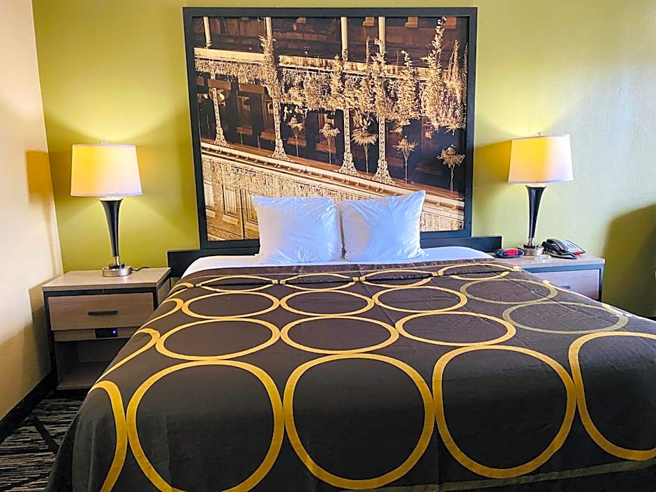 Super 8 by Wyndham New Iberia
