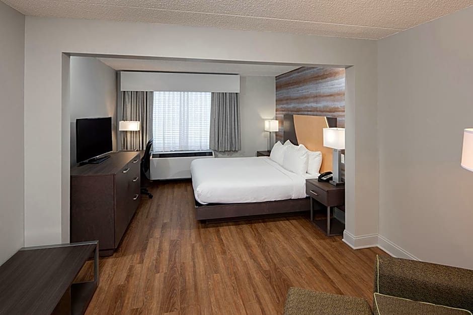 Hotel Trilogy Albany Airport, Tapestry Collection by Hilton