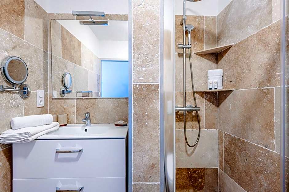 Hôtel La Maison des Croisades - Au pied des Remparts