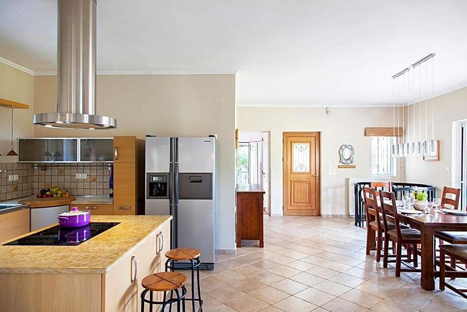 Villa Victoria - 3 Bedroom Villa With a Private Pool