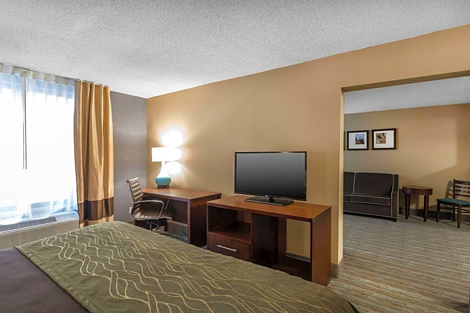 Comfort Inn Bay City - Riverfront