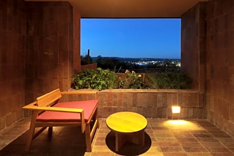 DOUBLE CITY VIEW