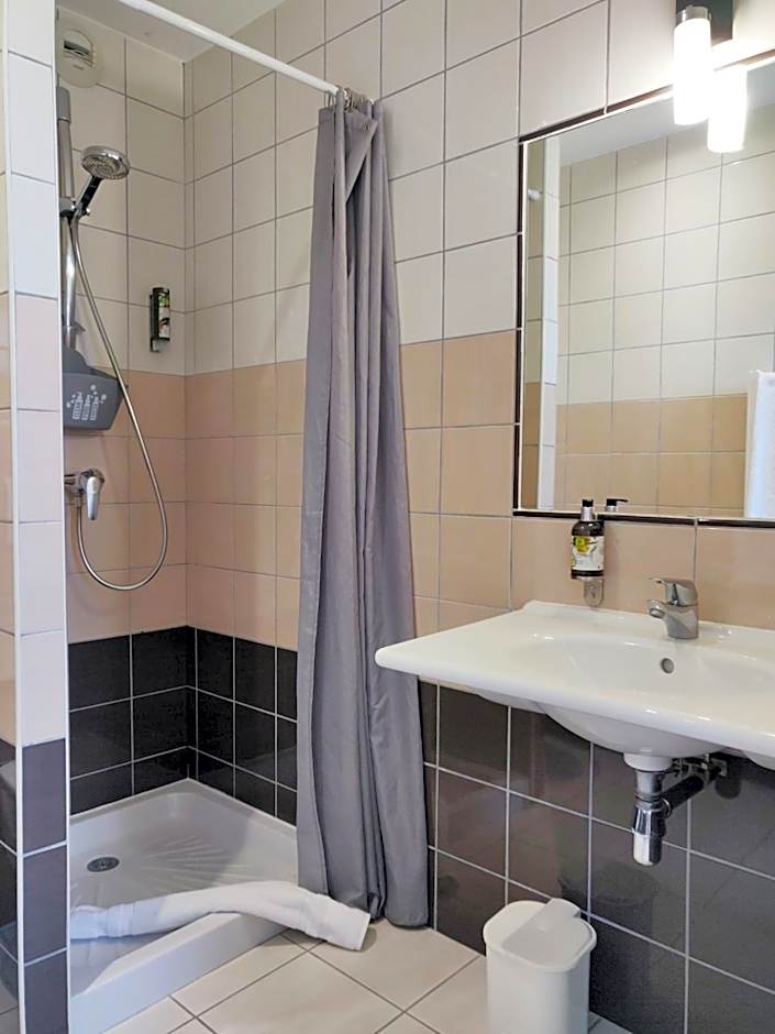 Logis Hotel Le Richelieu - Royan Atlantique