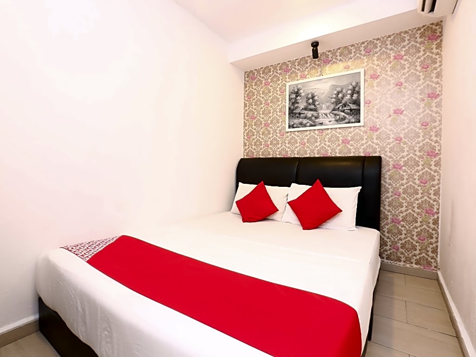OYO 718 Mr J Hotel Wakaf Che Yeh 1