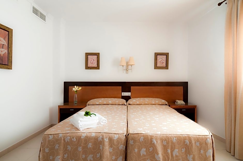 Hotel Restaurante Blanco y Verde