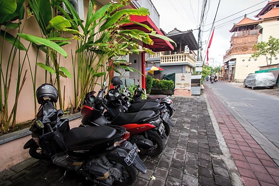 Angkul Angkul Beach inn Kuta