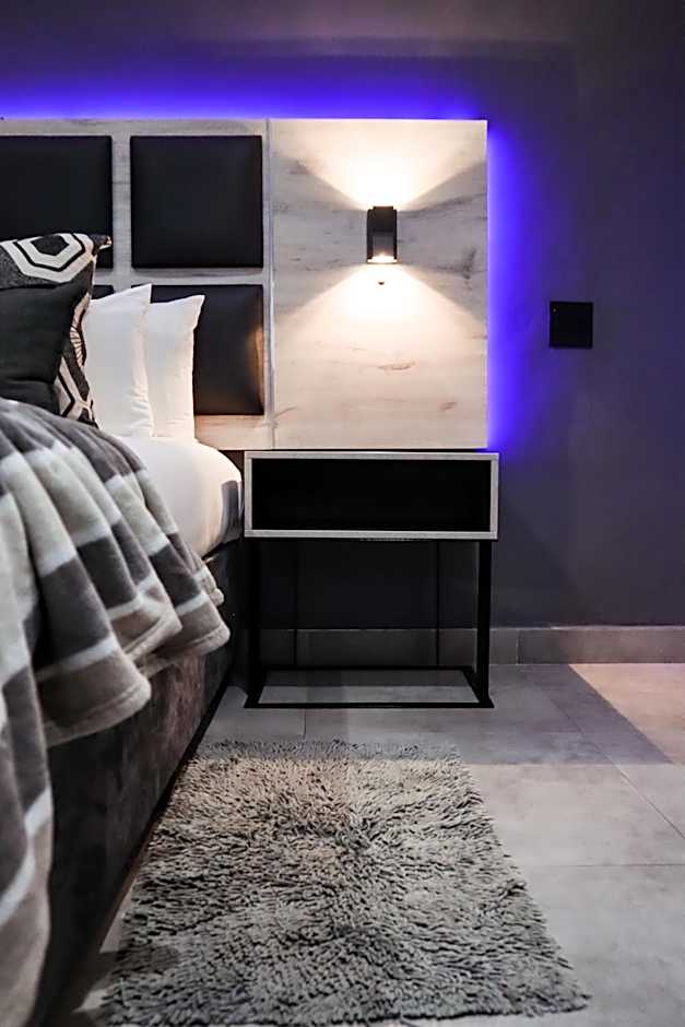 Cascades Guest Lodge