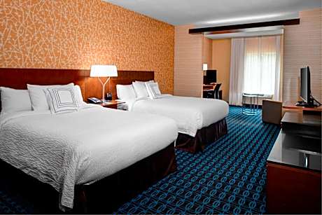 Suite, 2 Queen, Sofa bed