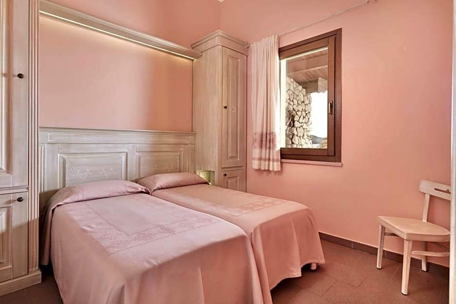 Residence with private beach in Bosa Marina just 100 meters from the sea