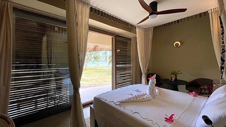 Basecamp Mafía Island