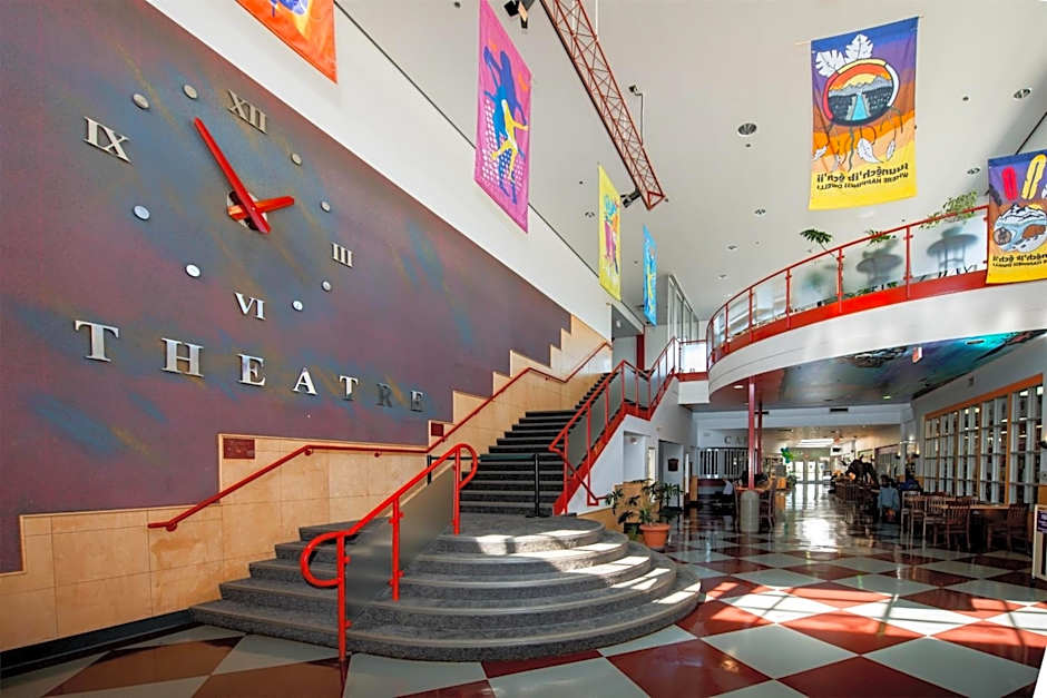 Coast Fort St John Hotel