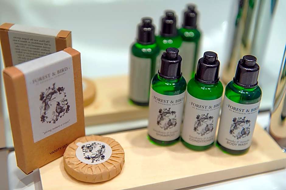 Crow's Nest Apartments