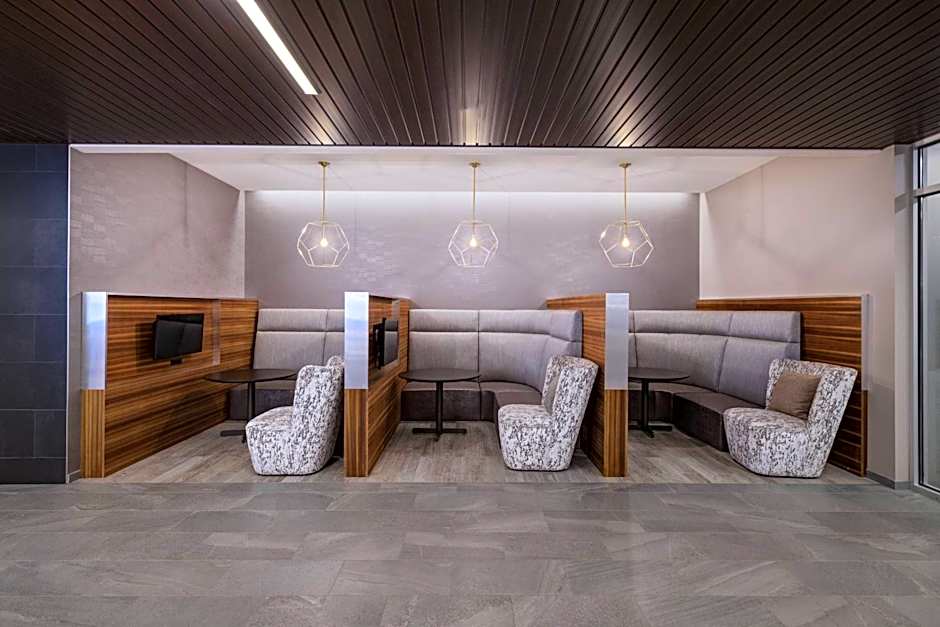 Courtyard by Marriott St. Louis Brentwood