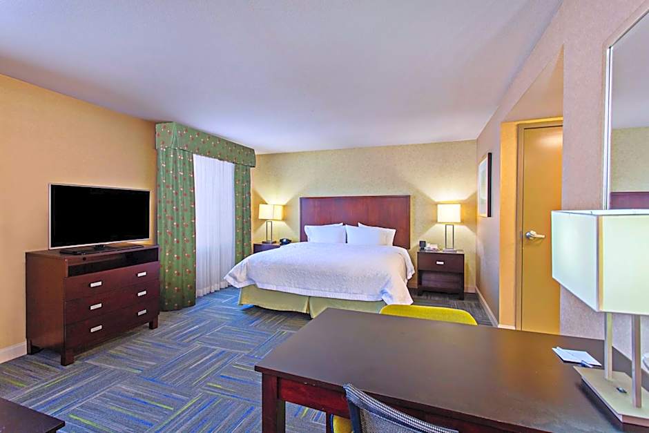 Hampton Inn By Hilton & Suites Merced