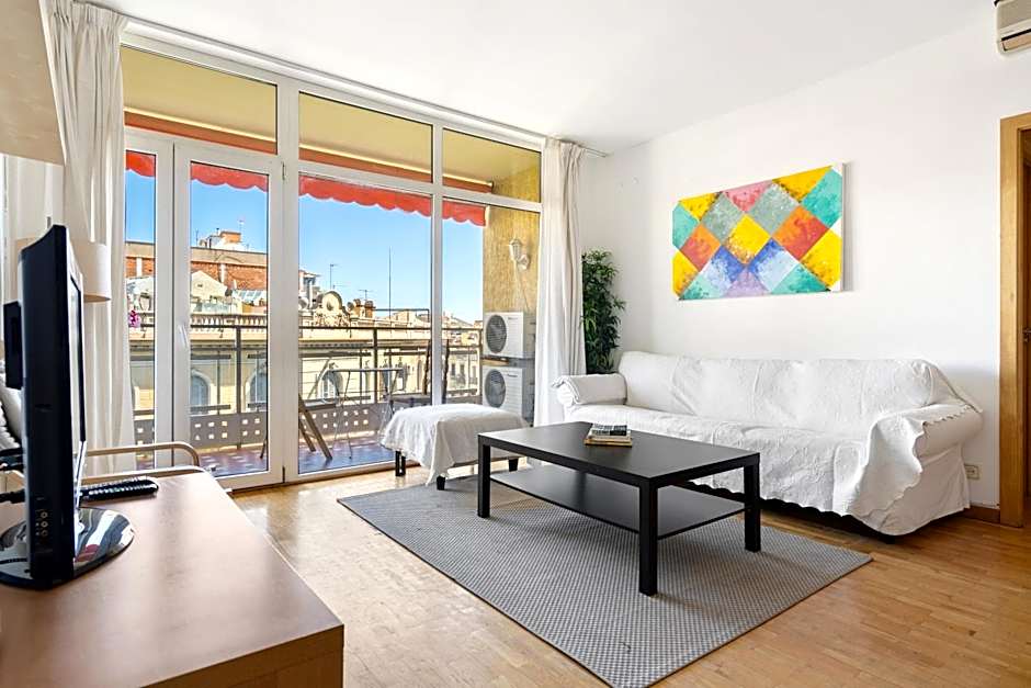 Stylish 4br City View Apt Near Sagrada Familia