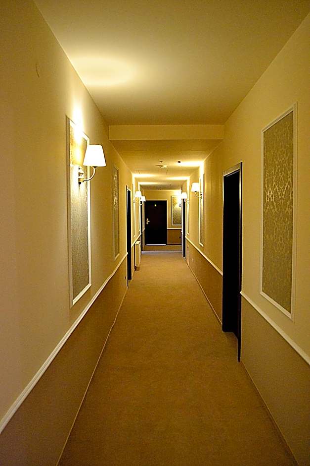 Hotel - Restauracja Koral