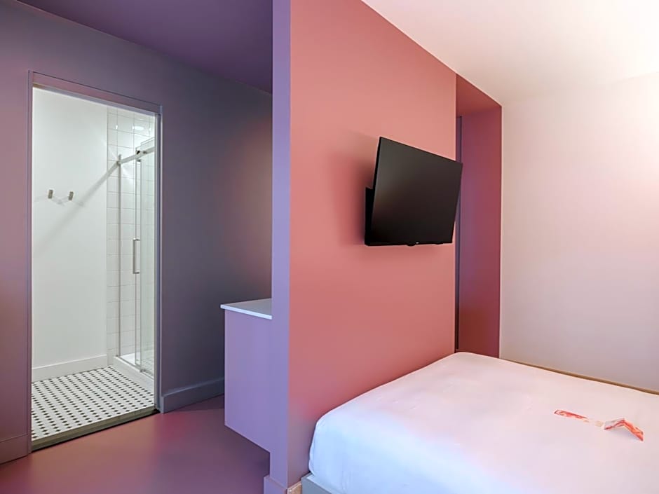 Rose Hôtel Invisible