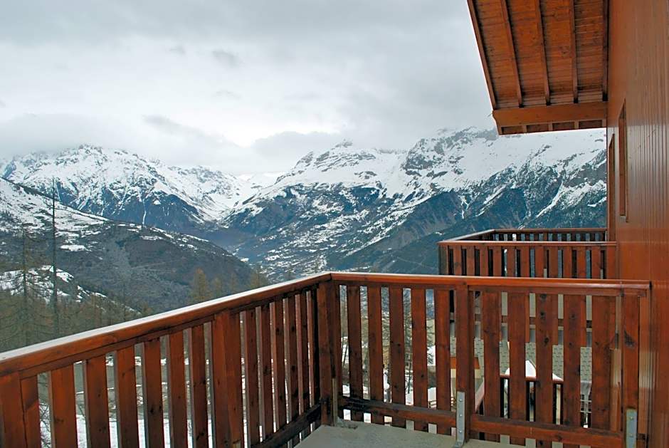 Les Gentianes by Actisource