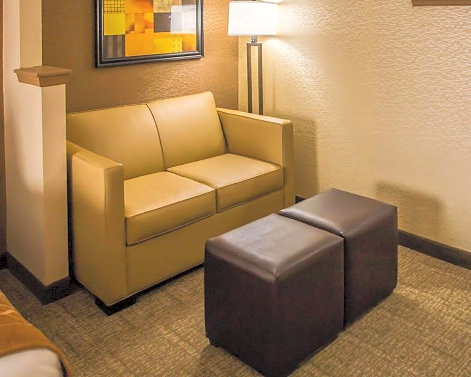 Quality Suites NYC Gateway