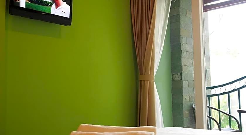 Phuket Ecozy Hotel