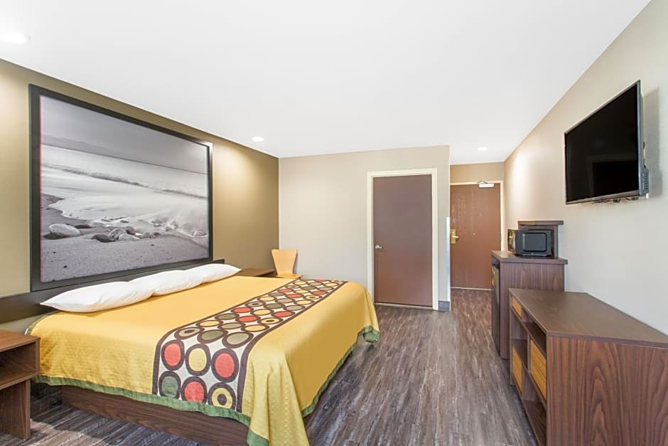 Super 8 by Wyndham National City Chula Vista