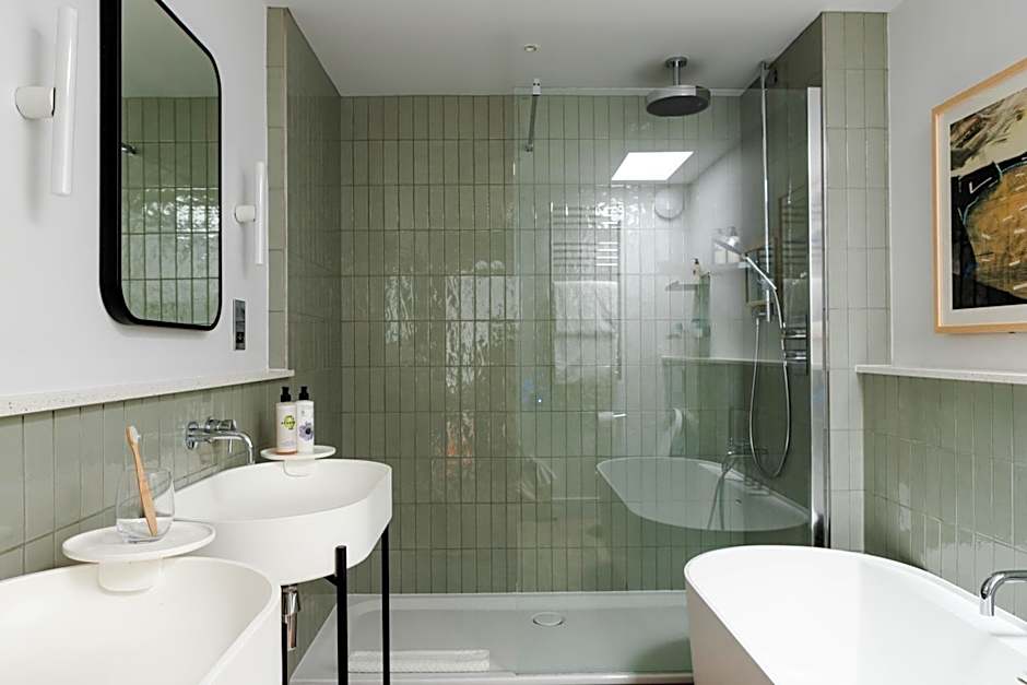 Moonfleet Manor - A Luxury Family Hotel