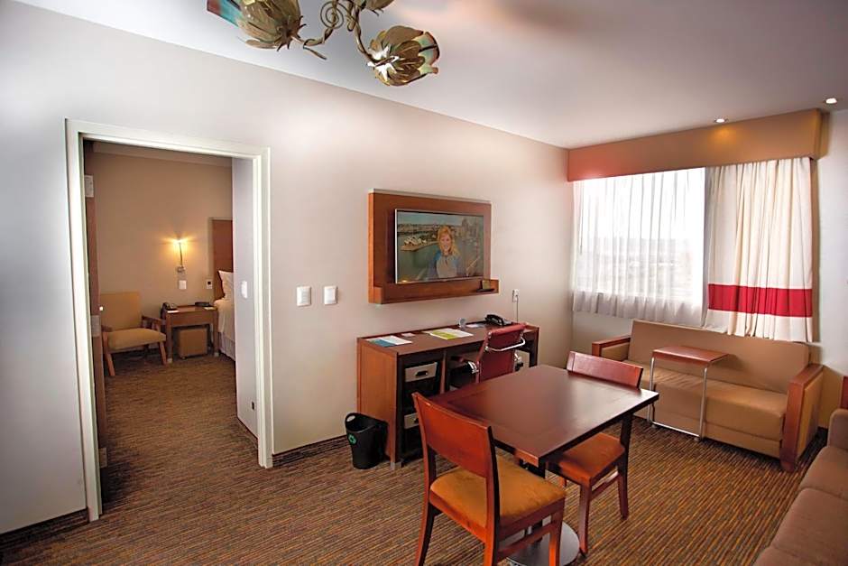 Four Points By Sheraton Queretaro Norte