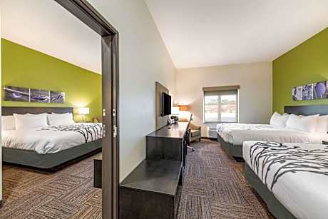 Queen Room with Two Queen Beds - Accessible/Non-Smoking