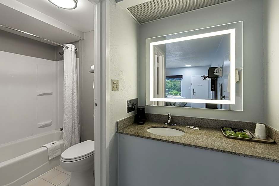 Studio 6 Suites Jacksonville, NC – Camp LeJeune