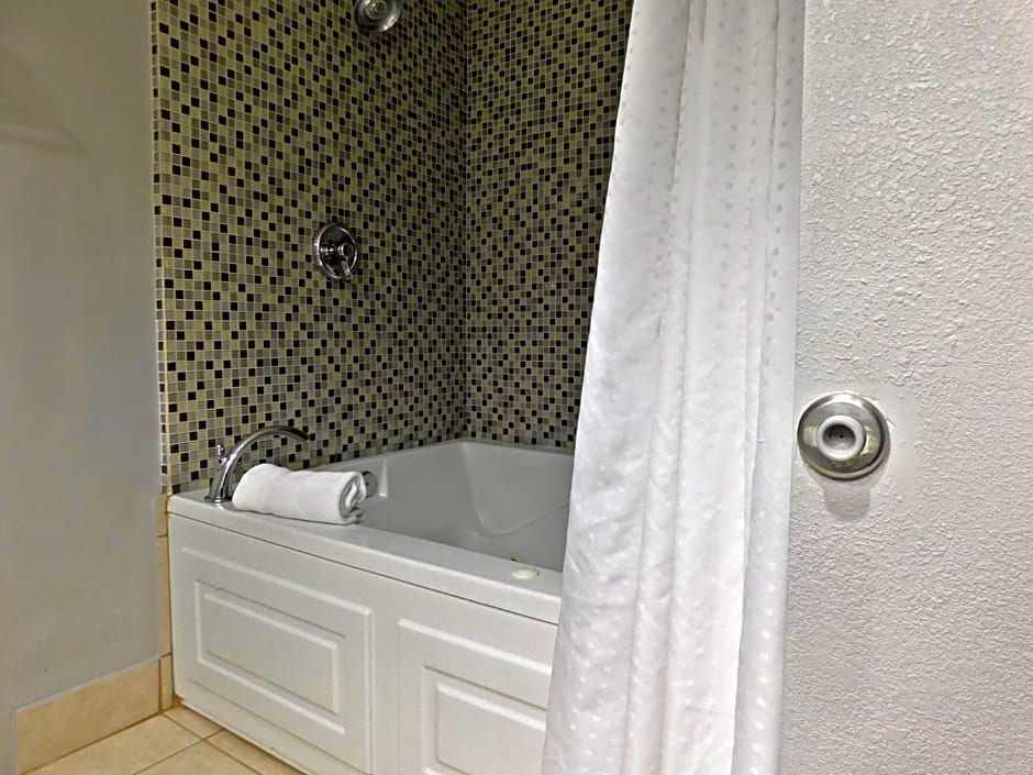 Holiday Inn Express Cleveland Downtown By IHG