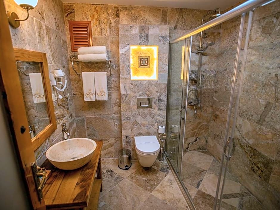 Acer Cave Hotel