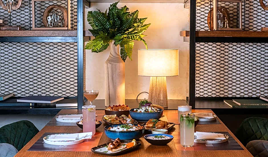 Rise Hotel
