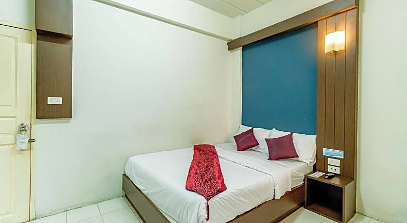 Riski Residence Bangkok Noi