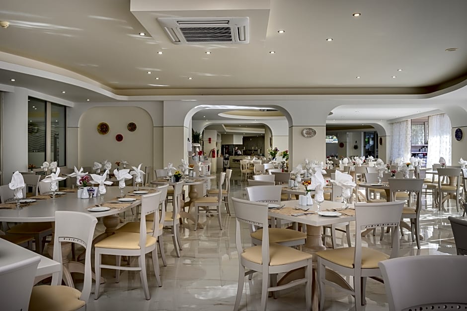 Hotel Vantaris Garden